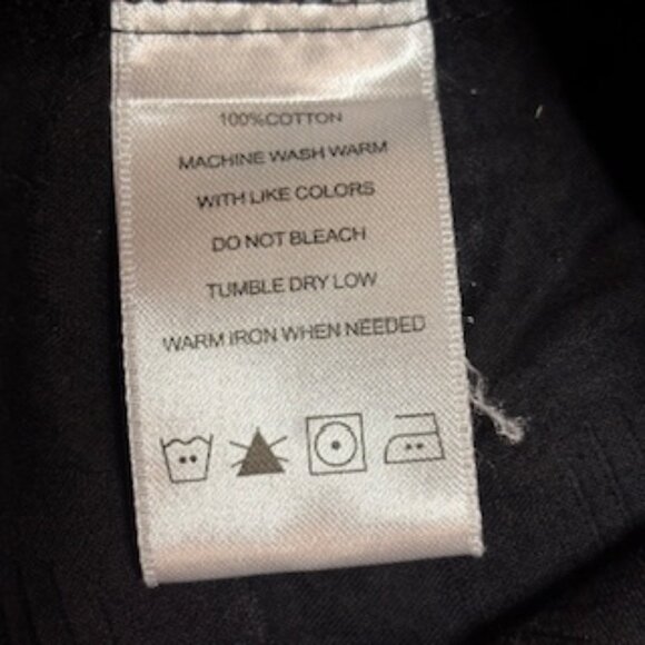 Foxcroft Size 18W Black blouse with Mother of pearl buttons - Picture 5 of 6